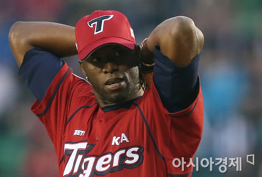 [포토] 소사 '중요한 경기 꼭 승리한다'