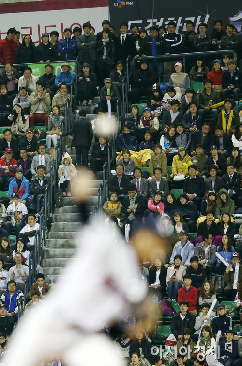 [포토] 두산-KIA전, 시즌 첫 평일 매진