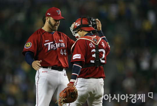 [포토] 앤서니-이성우 '단독 1위다'