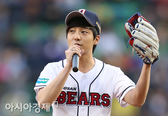 [포토] 로이킴 '두산, 저도 참 좋아하는데요'