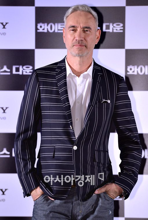 [포토]롤랜드 에머리히 '강렬한 눈빛'