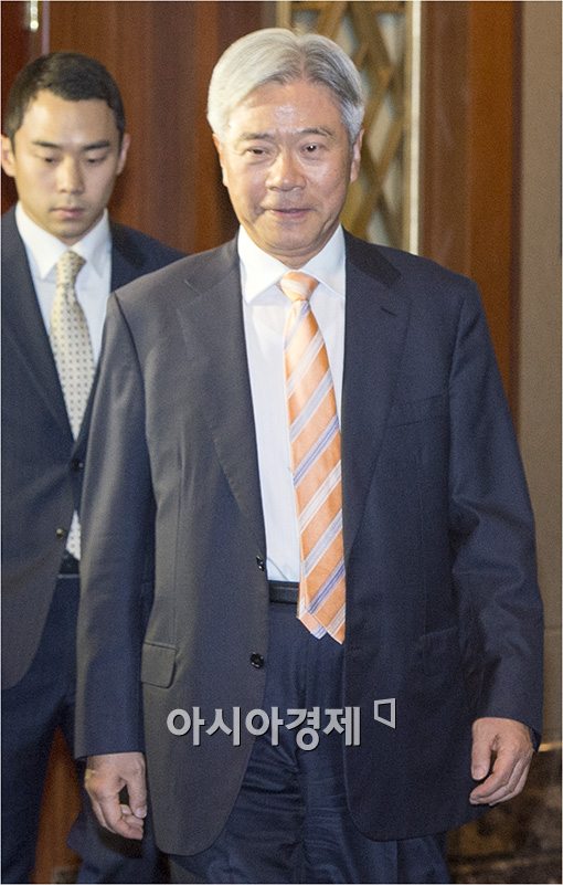 [포토]회의 참석하는 현재현 회장