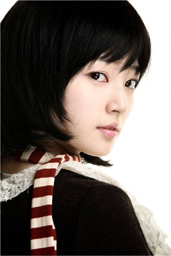 송하윤 JYP와 전속계약 "어떤色 입혀도 잘 소화해.."