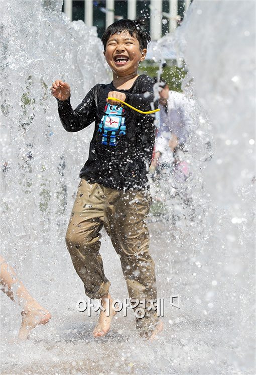 [포토]"오늘은 신나는 날!"