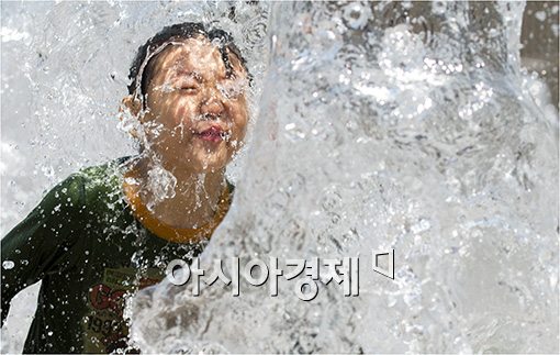[포토]"이제부터 여름 들어갑니다"
