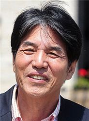 논산 한국폴리텍대 명예학장에 취임한 박범신 작가