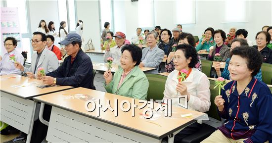 [포토]내가 만든 카네이션 좋아요