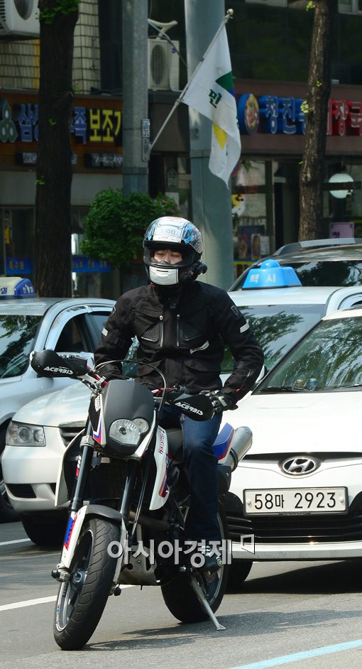 [포토]'오늘이 민방위훈련이었나'