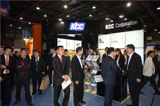 KCC, 주한미군 국산화 건설자재 전시회 참가 