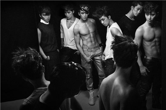 2PM, '하.니.뿐.' 이미지컷 공개… '360도' 매력 발산 