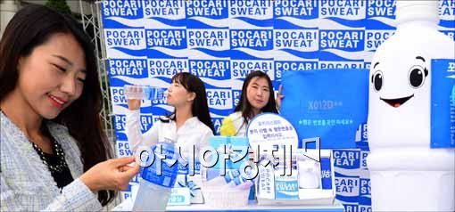 [포토]동아오츠카, 분리라벨로 응모하세요~