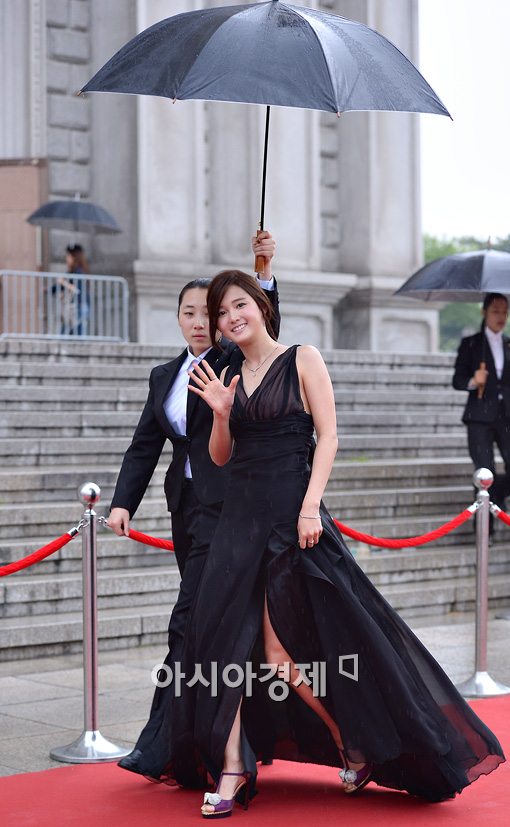 [포토]남보라 '깜찍한 손인사'