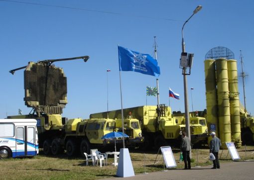 러시아의 지대공미사일 S-300PMU2