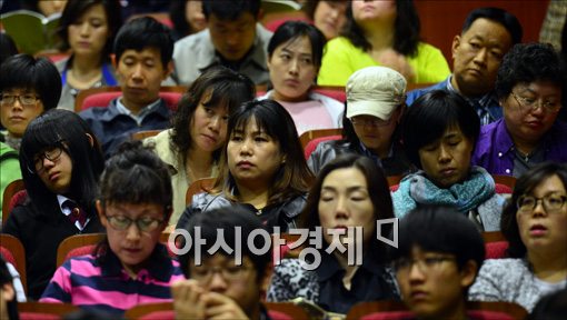[포토]진지함 속에서 입시설명회 개최