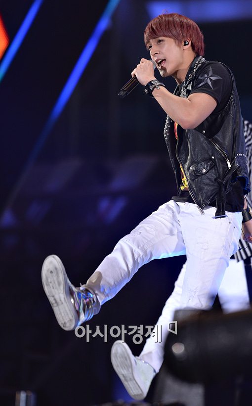 [포토]비스트 손동운, 신나게 놀아봐요~