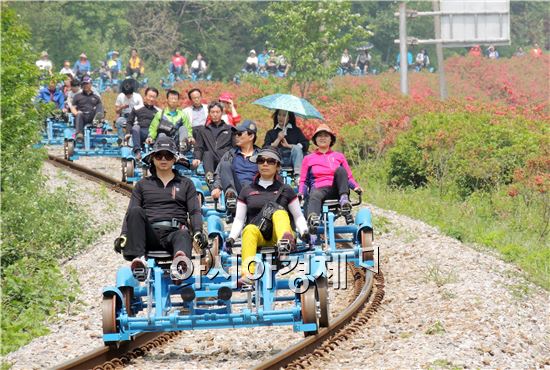 [포토]초여름을 즐기는 관광객들