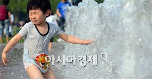 [포토]'앗 차가워'