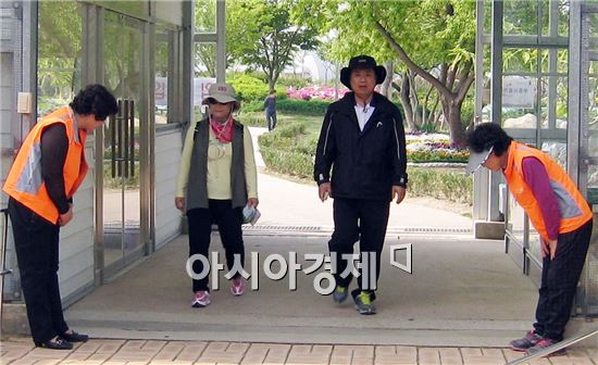 함평나비축제 성공주역은 바로 ‘자원봉사자’