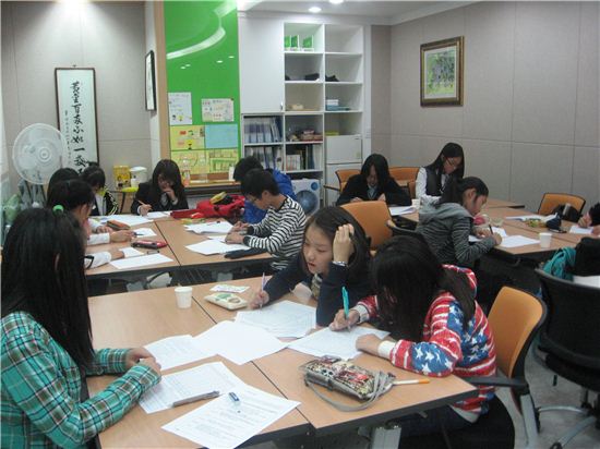 초·중·고생 진로직업체험 학습 열기 후끈 