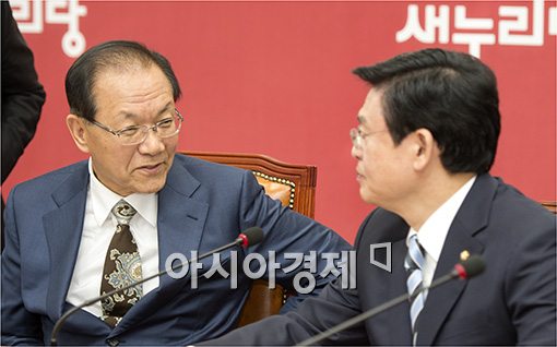 [포토]정우택, "파렴치한 윤창중···"