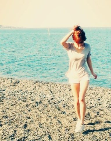 지나 무보정, 굽 없는 운동화 신어도 8등신 비율 '눈길'