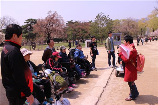 가족과 함께 종로 소풍 갑니다