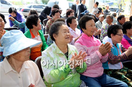 [포토]광주 동구 지원동 버들경로당 개소식