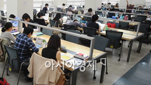 [포토]축제의 계절 5월, 도서관은...