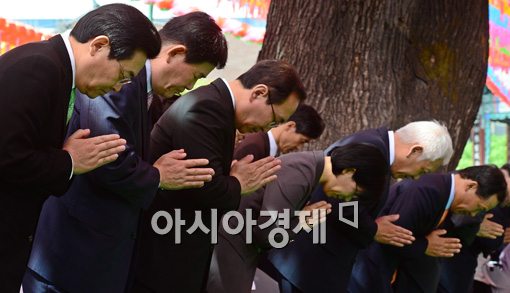 [포토]봉축법요식 참석한 정치계 인사들 