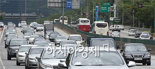 추석 하루 평균 통행량 40만대…서울~강릉 6시간20분