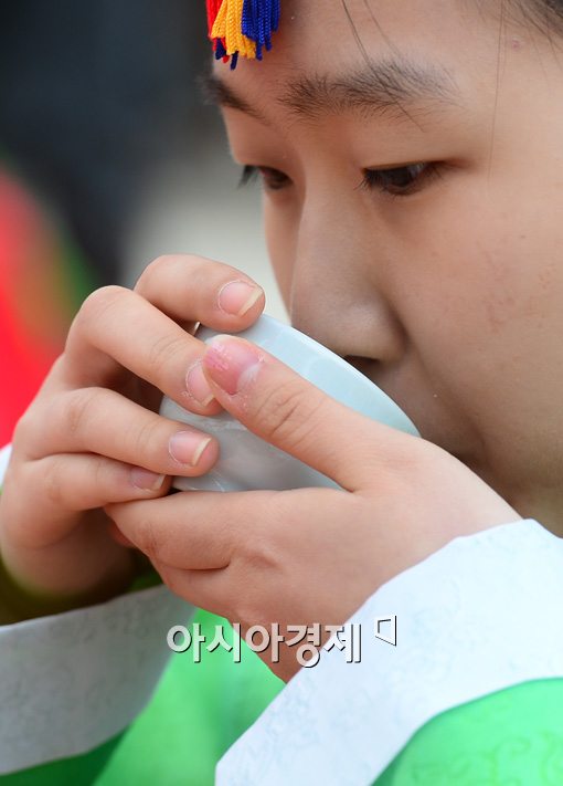 [포토]차 한잔의 아름다움을 아는 여자 