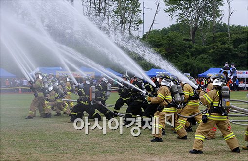 [포토]'화재 진압 훈련'