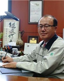 20일 해임된 빈일건 전 보루네오가구 대표.