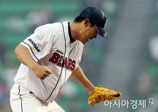 [포토] 노경은 '위기탈출 주먹불끈'