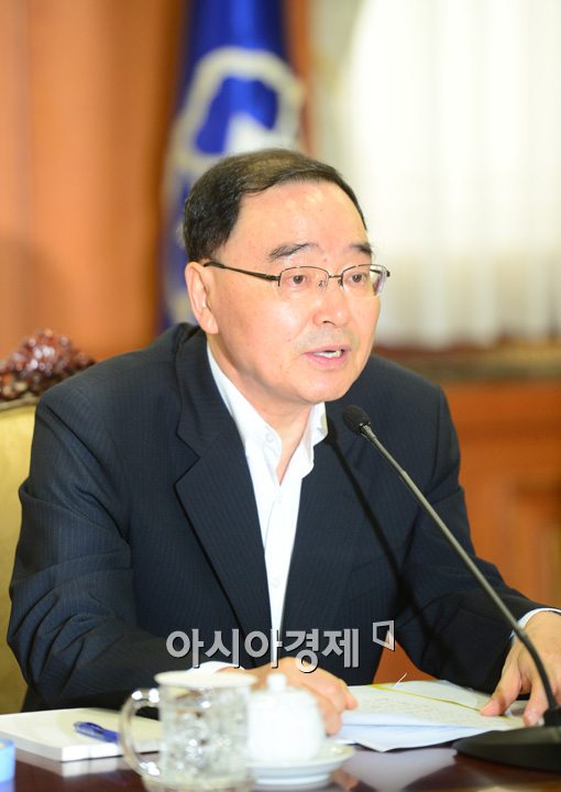 [포토]정홍원 "살인 진드기 바이러스, 예방책 추진해야"