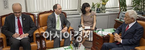 [포토]김한길 대표, 영국 대사 접견