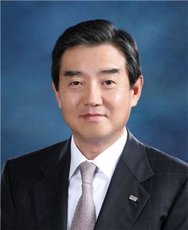 김윤 삼양홀딩스 회장, 2013 BIAC 총회 한국대표로  참가