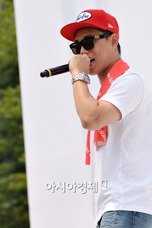 [포토]랩하는 강개리