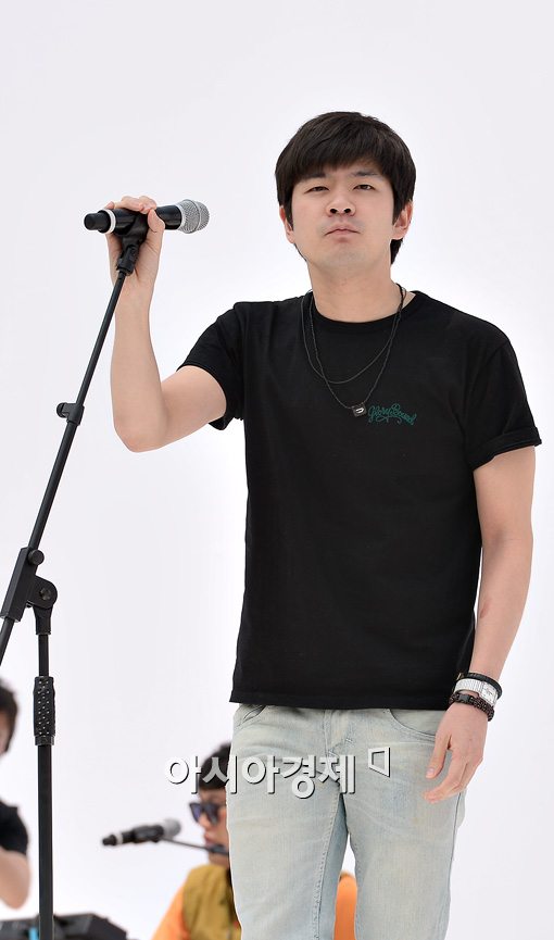 [포토]장기하, 특유의 퍼포먼스