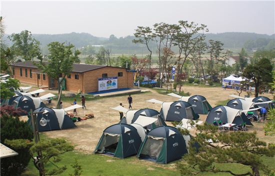 휠라, 무료 캠핑 체험행사 개최