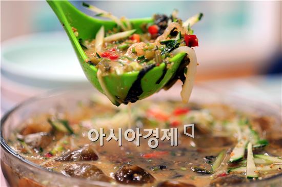 [남도웰빙 맛집]여름철 시원한 장흥 ‘된장물회’ 진미