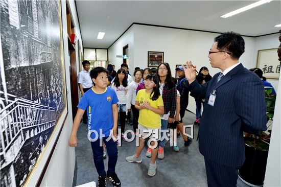 국방대가 초청한 제주 강정초등학교 학생들