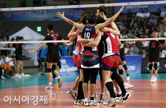 [포토] 배구 태극전사 가는 길에 '일본은 없다'