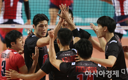 [포토] 득점 성공 기쁨 나누는 일본