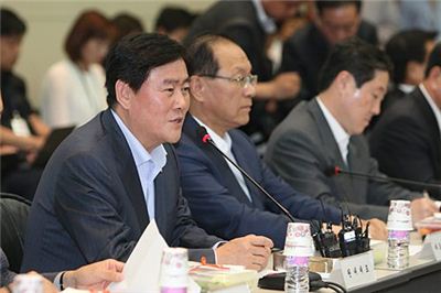 새누리, 일자리우선 '111 국회'…민주, 갑을 바로잡는 '乙국회'