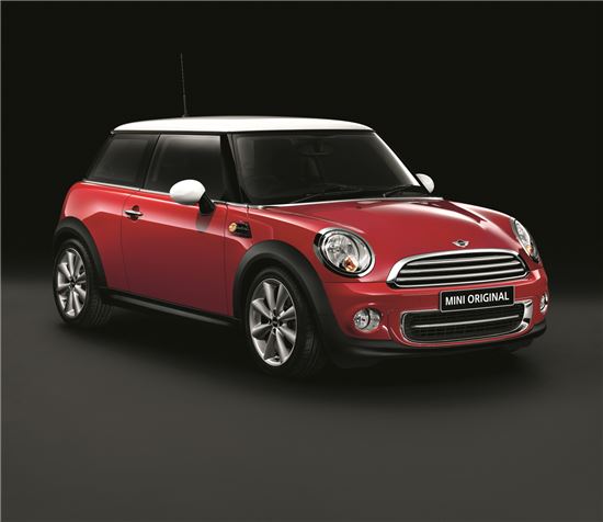 폴짝 뛰는 '폴로', 미끄러진 '미니'