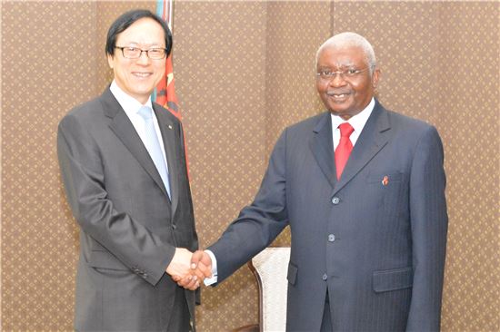 수출입은행장, 모잠비크 대통령과 금융협력 방안 논의