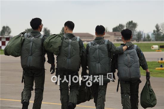 전투기조종사 흡연땐 비행중지