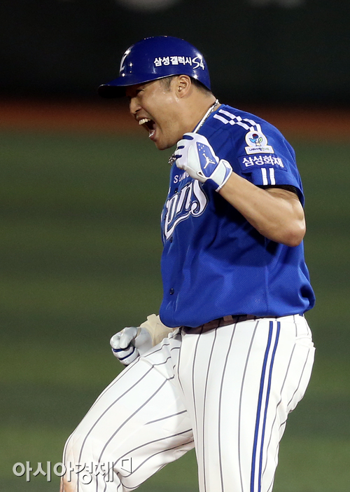 [포토] 박한이 '동점 적시타, 너무 기뻐~'