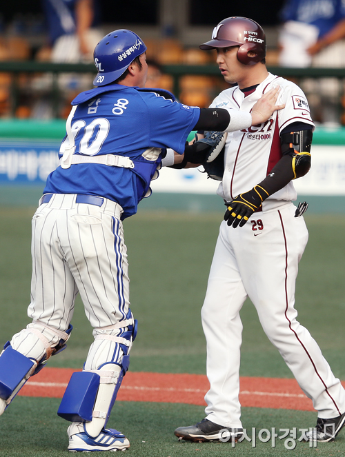 [포토] 이택근 '때리는 시어머니보다 말리는 시누이가 더 밉다더니'